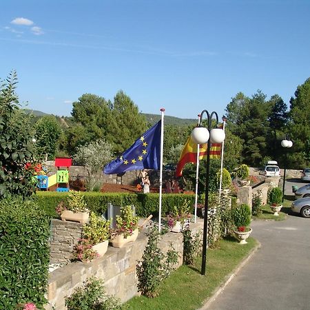 Bungalows Pena Montanesa Aínsa Buitenkant foto